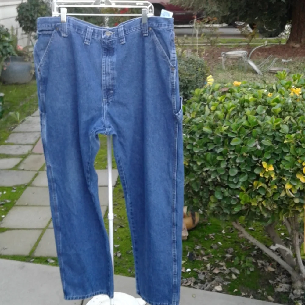 Men's Wranglers 44-32 great condition